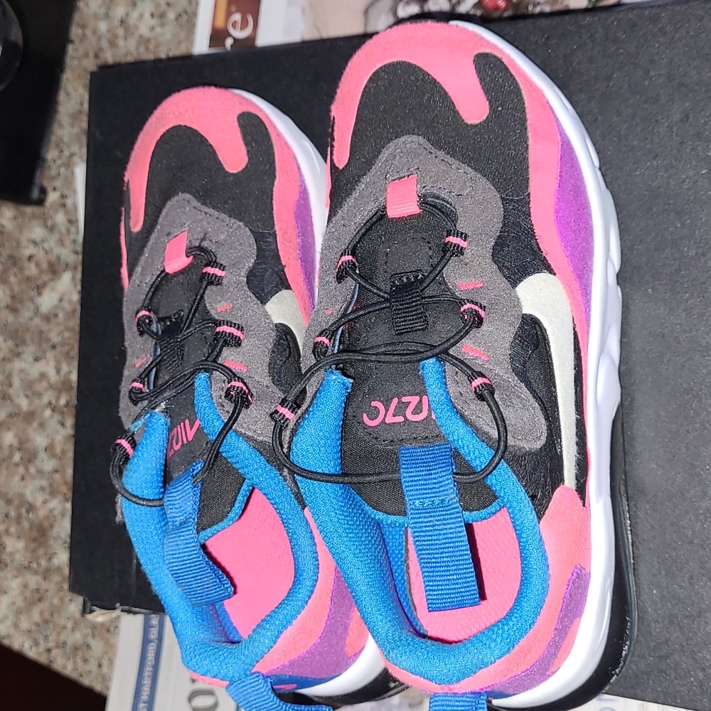 Nike Air 270